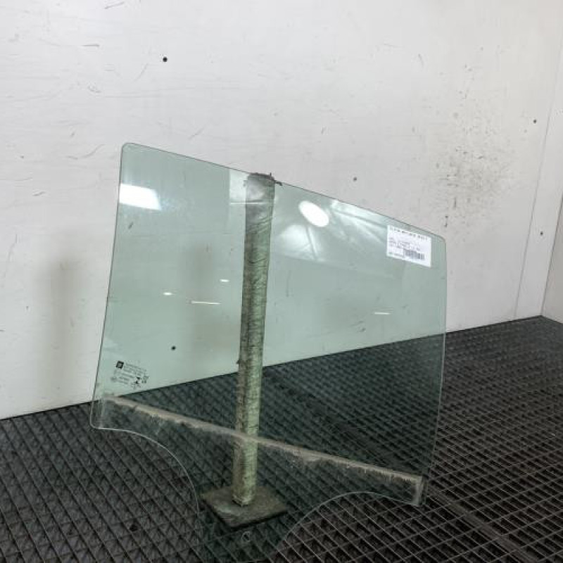 Vitre arriere droit OPEL ASTRA K Photo n°5