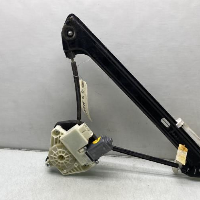 Leve vitre electrique arriere gauche VOLKSWAGEN GOLF 7 Photo n°4