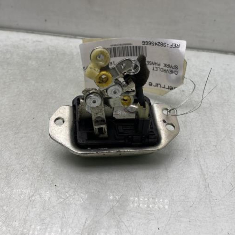 Serrure de coffre CHEVROLET SPARK Photo n°3