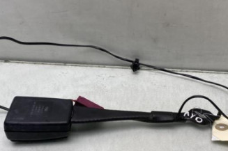 Attache ceinture avant droit FORD FIESTA 6