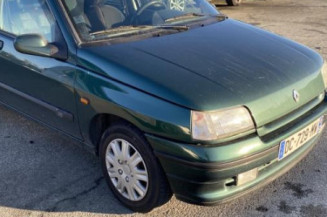 Amortisseur avant droit RENAULT CLIO 1