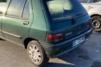 Amortisseur avant droit RENAULT CLIO 1