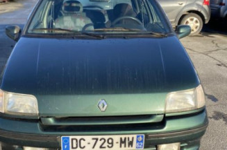 Amortisseur avant droit RENAULT CLIO 1