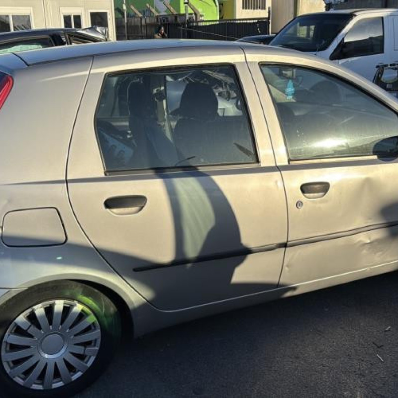 Leve vitre electrique avant gauche FIAT PUNTO 2 Photo n°10