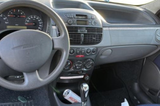 Leve vitre electrique avant gauche FIAT PUNTO 2