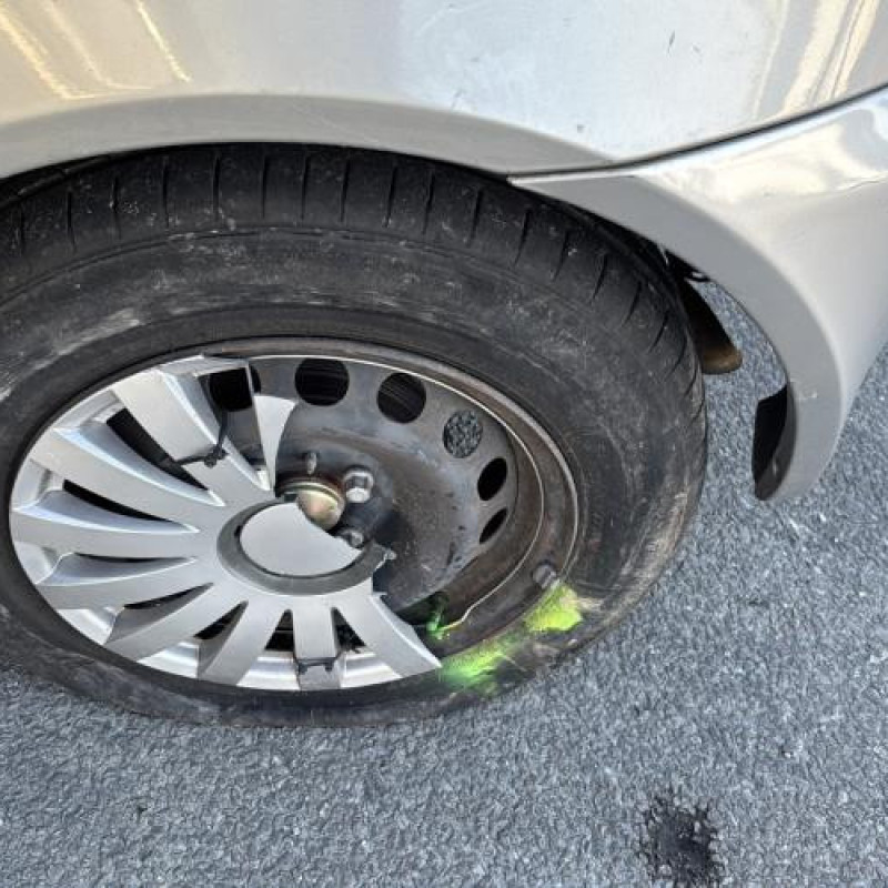 Leve vitre electrique avant gauche FIAT PUNTO 2 Photo n°18