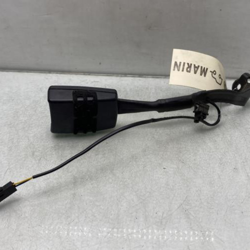 Attache ceinture avant droit VOLKSWAGEN GOLF 5 Photo n°1