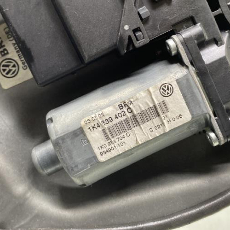 Leve vitre electrique arriere droit VOLKSWAGEN GOLF 5 Photo n°7