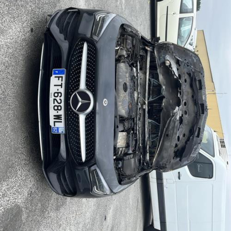 Grille de pare choc MERCEDES CLASSE CLA 118 SHOOTING Photo n°5