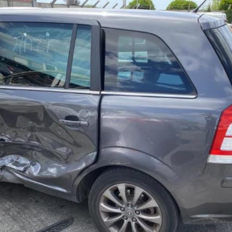 Renfort pare choc avant (traverse) OPEL ZAFIRA B Photo n°17