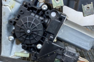 Leve vitre electrique avant droit AUDI A4 1
