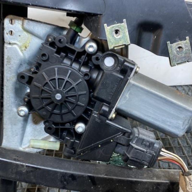 Leve vitre electrique avant droit AUDI A4 1 Photo n°5