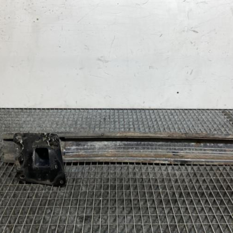 Renfort pare choc arriere (traverse) VOLKSWAGEN FOX Photo n°6