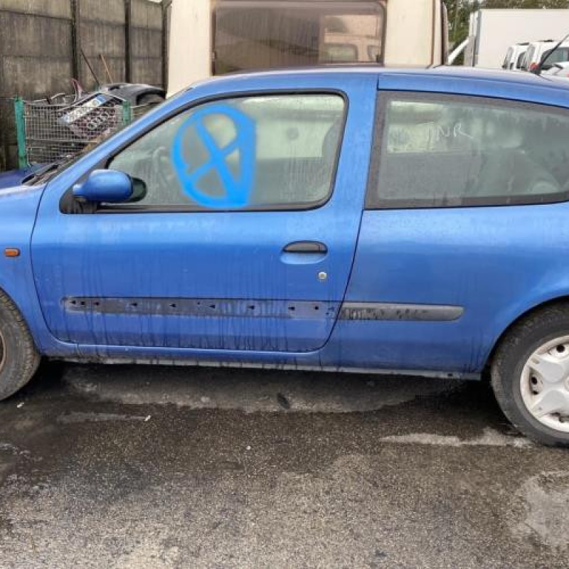Baguette de porte avant gauche RENAULT CLIO 2 Photo n°10