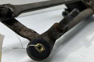 Moteur essuie glace avant RENAULT CLIO 1