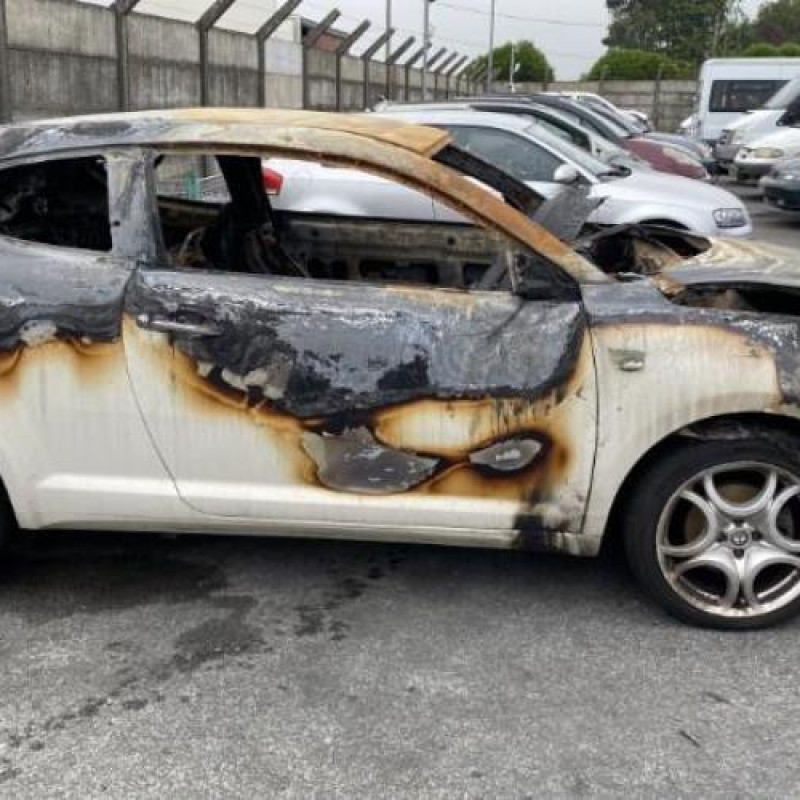 Avertisseur/Klaxon ALFA ROMEO MITO Photo n°11
