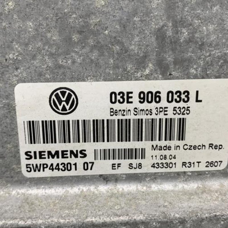 Calculateur moteur VOLKSWAGEN POLO 4 Photo n°2