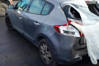 Calculateur moteur RENAULT MEGANE 3
