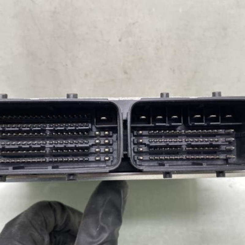 Calculateur moteur CITROEN C4 2 Photo n°3