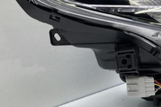Optique avant principal droit (feux)(phare) TOYOTA AURIS 2