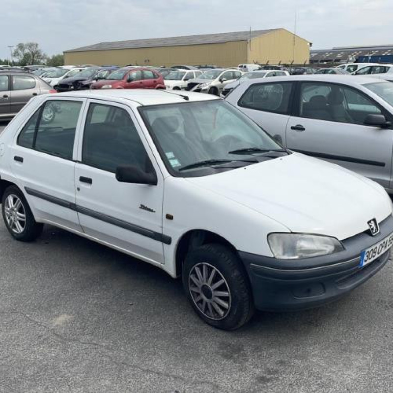 Calculateur moteur PEUGEOT 106 Photo n°5