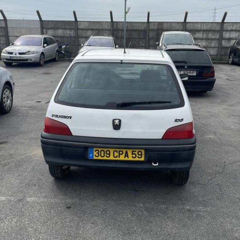 Calculateur moteur PEUGEOT 106 Photo n°6