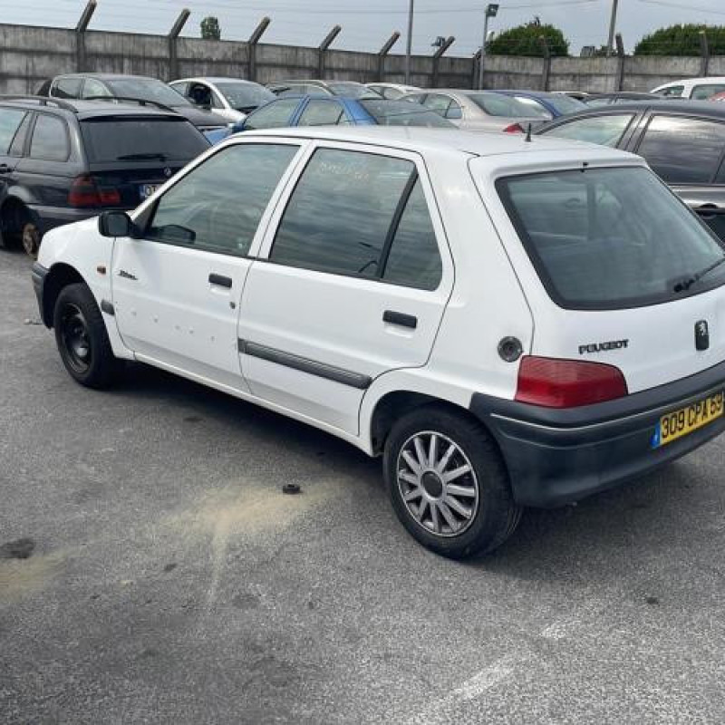 Calculateur moteur PEUGEOT 106 Photo n°7