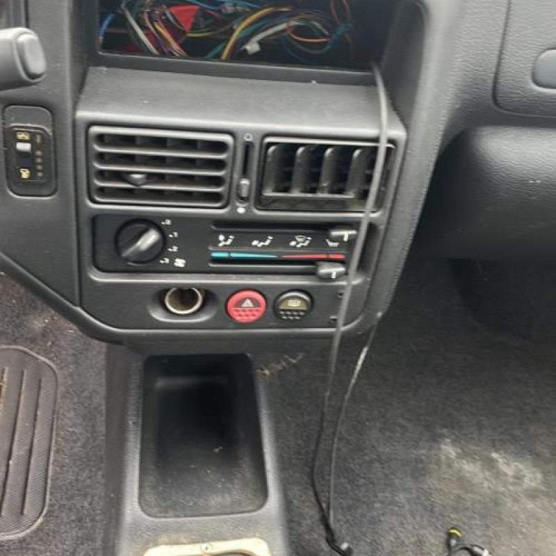 Calculateur moteur PEUGEOT 106 Photo n°10