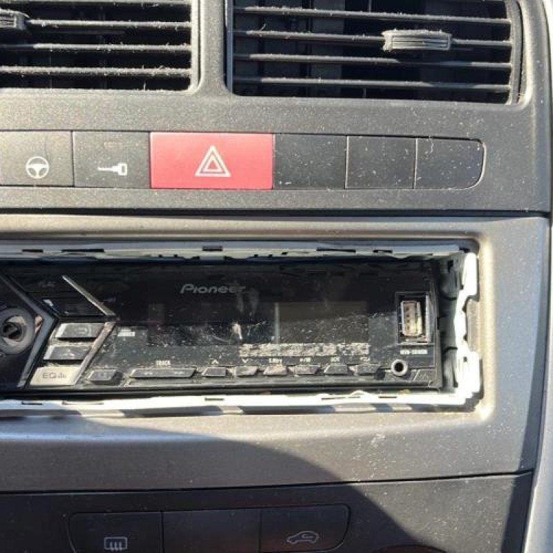 Calculateur moteur FIAT GRANDE PUNTO Photo n°6