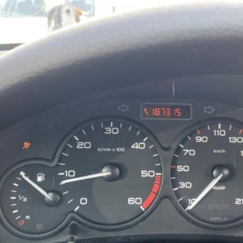 Calculateur moteur PEUGEOT 206 Photo n°19