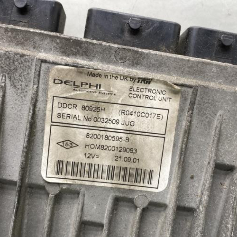 Calculateur moteur RENAULT CLIO 2 Photo n°2