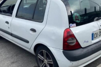 Calculateur moteur RENAULT CLIO 2
