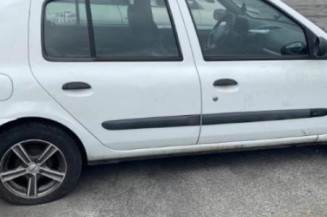 Calculateur moteur RENAULT CLIO 2