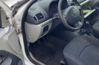 Calculateur moteur RENAULT CLIO 2