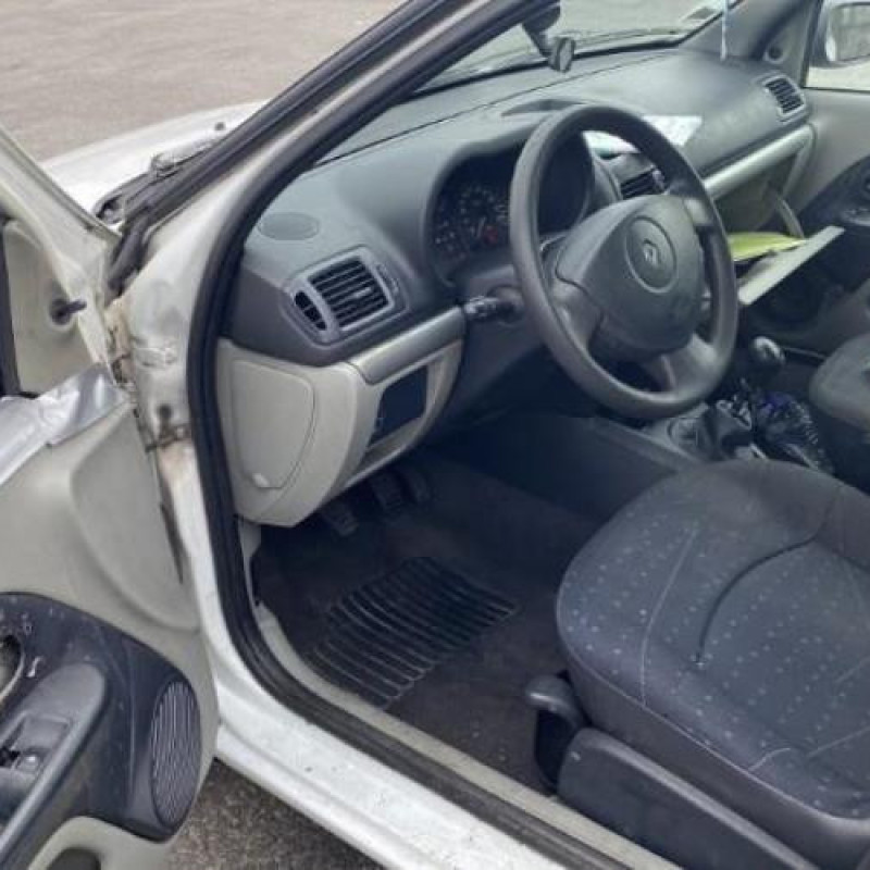 Calculateur moteur RENAULT CLIO 2 Photo n°13