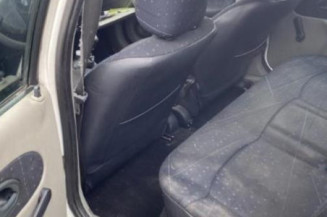 Calculateur moteur RENAULT CLIO 2