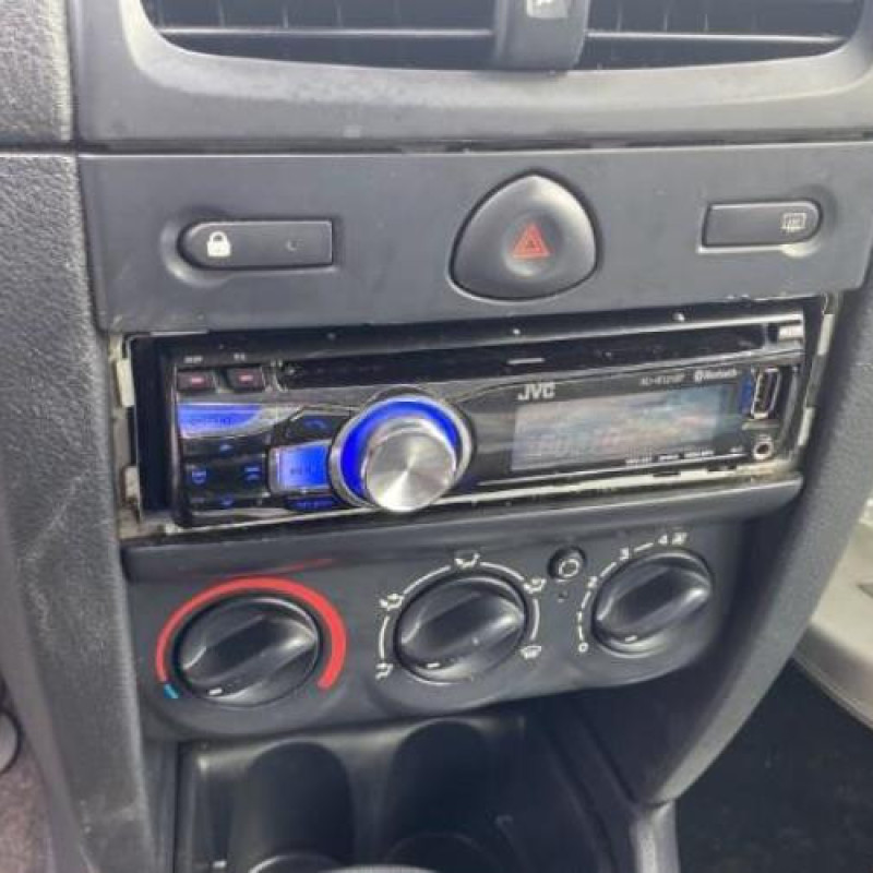 Calculateur moteur RENAULT CLIO 2 Photo n°19