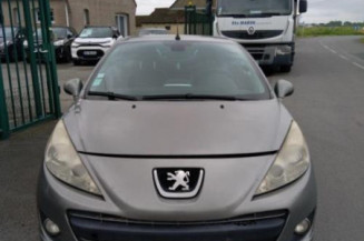 Calculateur moteur PEUGEOT 207