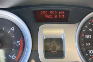 Calculateur moteur RENAULT CLIO 3