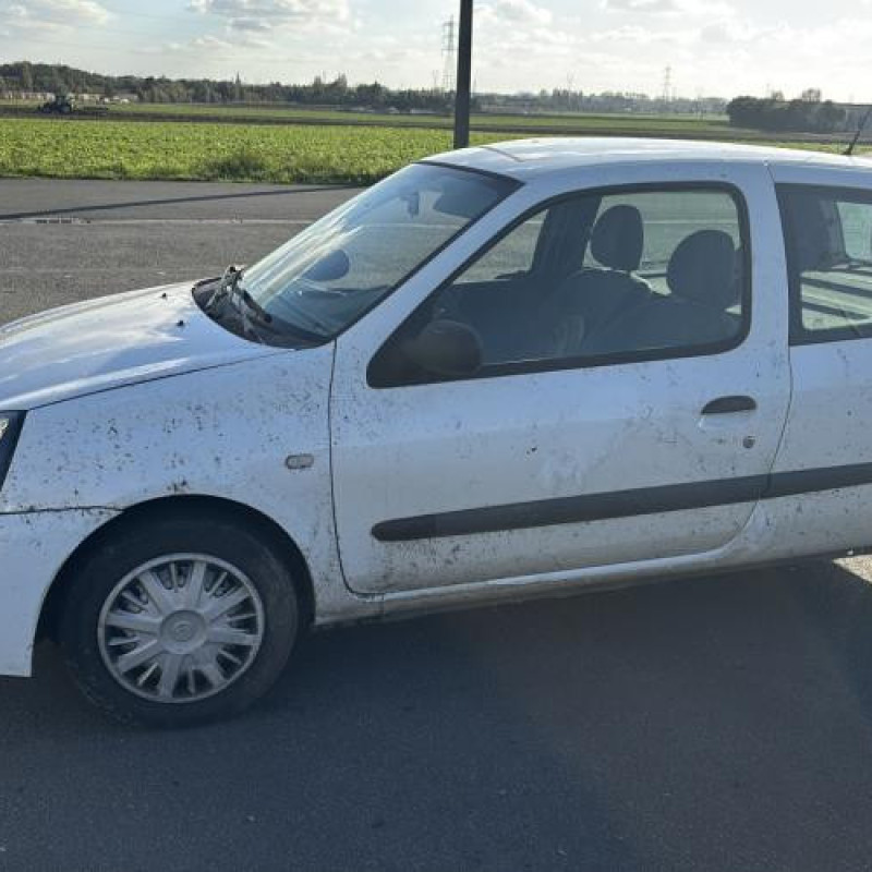 Calculateur moteur RENAULT CLIO 2 CAMPUS Photo n°11