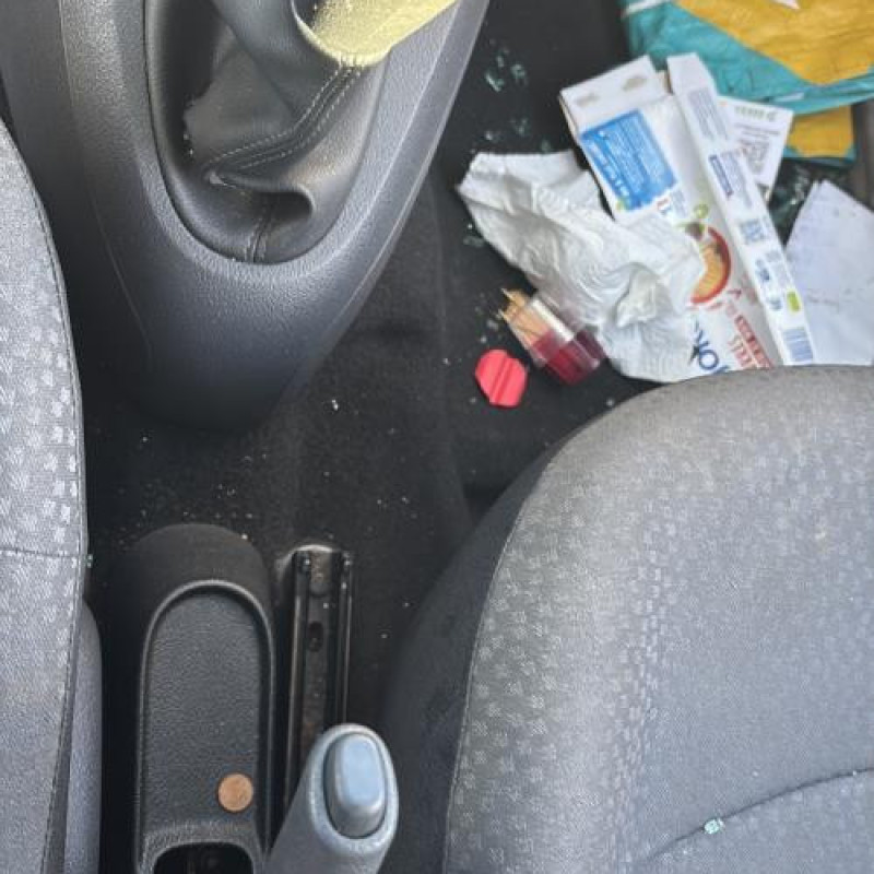 Calculateur moteur RENAULT CLIO 2 CAMPUS Photo n°17
