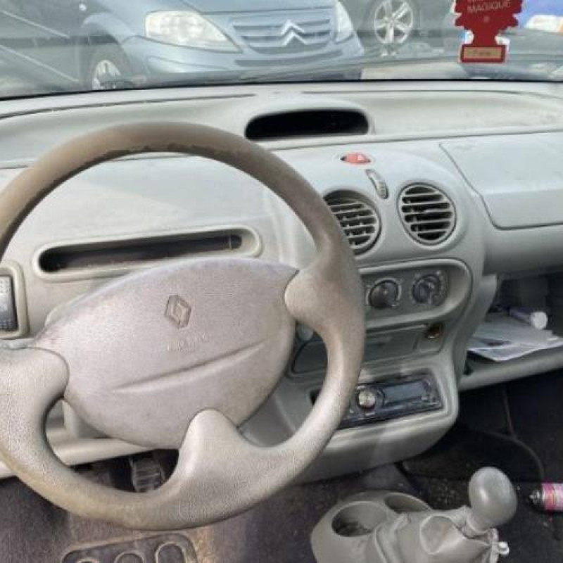 Calculateur moteur RENAULT TWINGO 1 Photo n°17