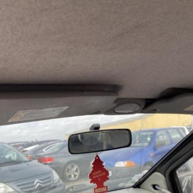 Calculateur moteur RENAULT TWINGO 1 Photo n°18