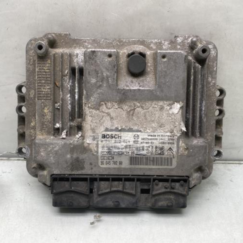 Calculateur moteur PEUGEOT 206 Photo n°1