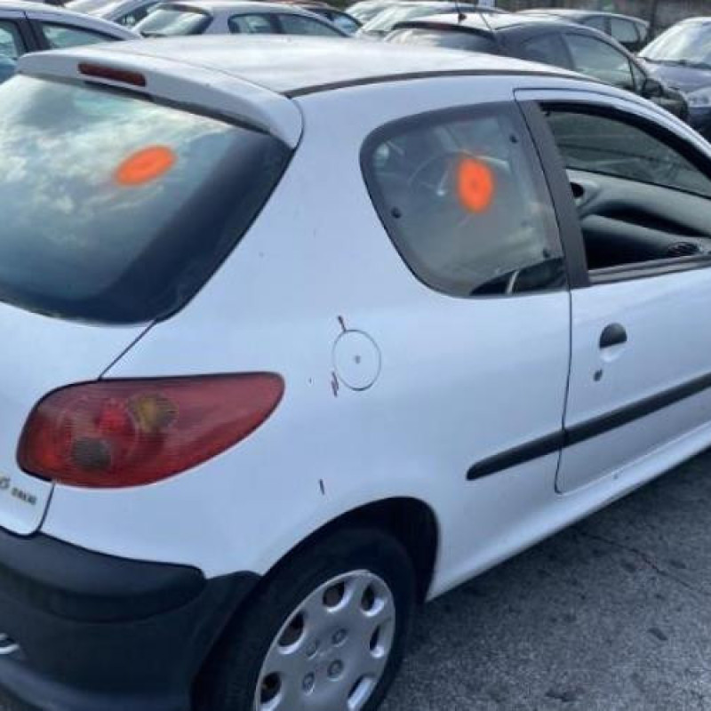 Calculateur moteur PEUGEOT 206 Photo n°8
