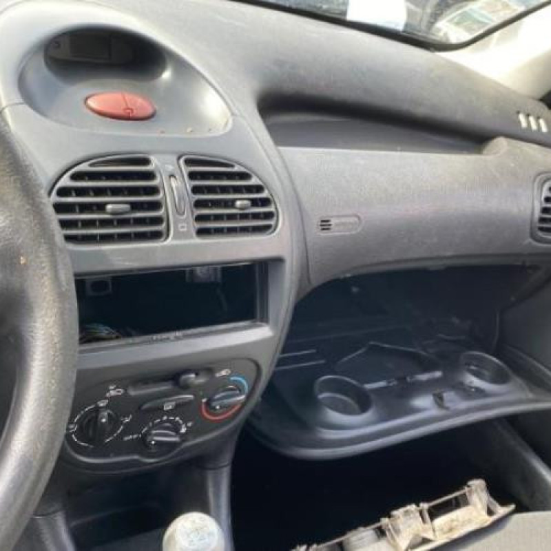 Calculateur moteur PEUGEOT 206 Photo n°18