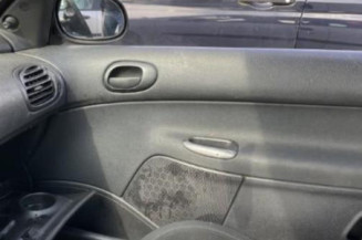 Calculateur moteur PEUGEOT 206