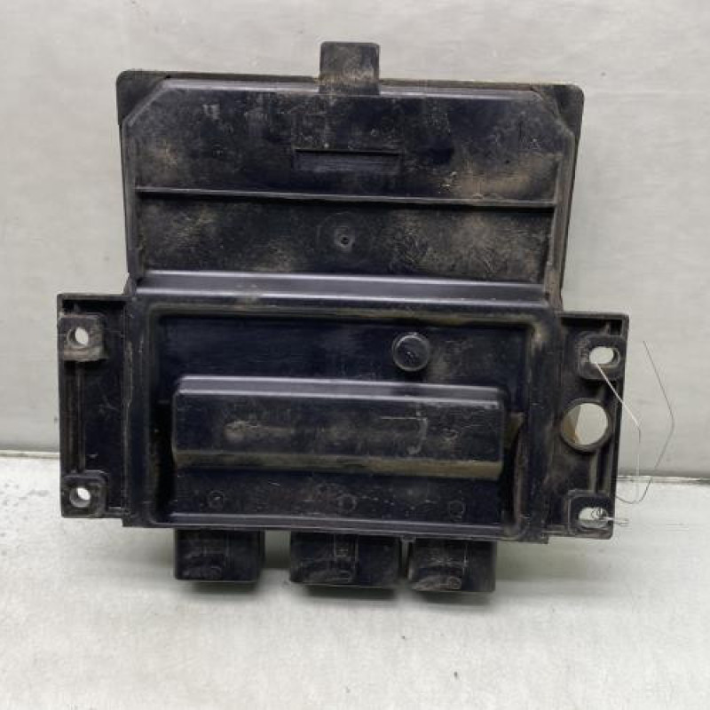 Calculateur moteur RENAULT CLIO 2 Photo n°4