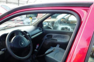Calculateur moteur RENAULT CLIO 2