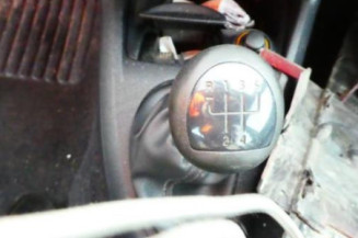 Calculateur moteur RENAULT CLIO 2